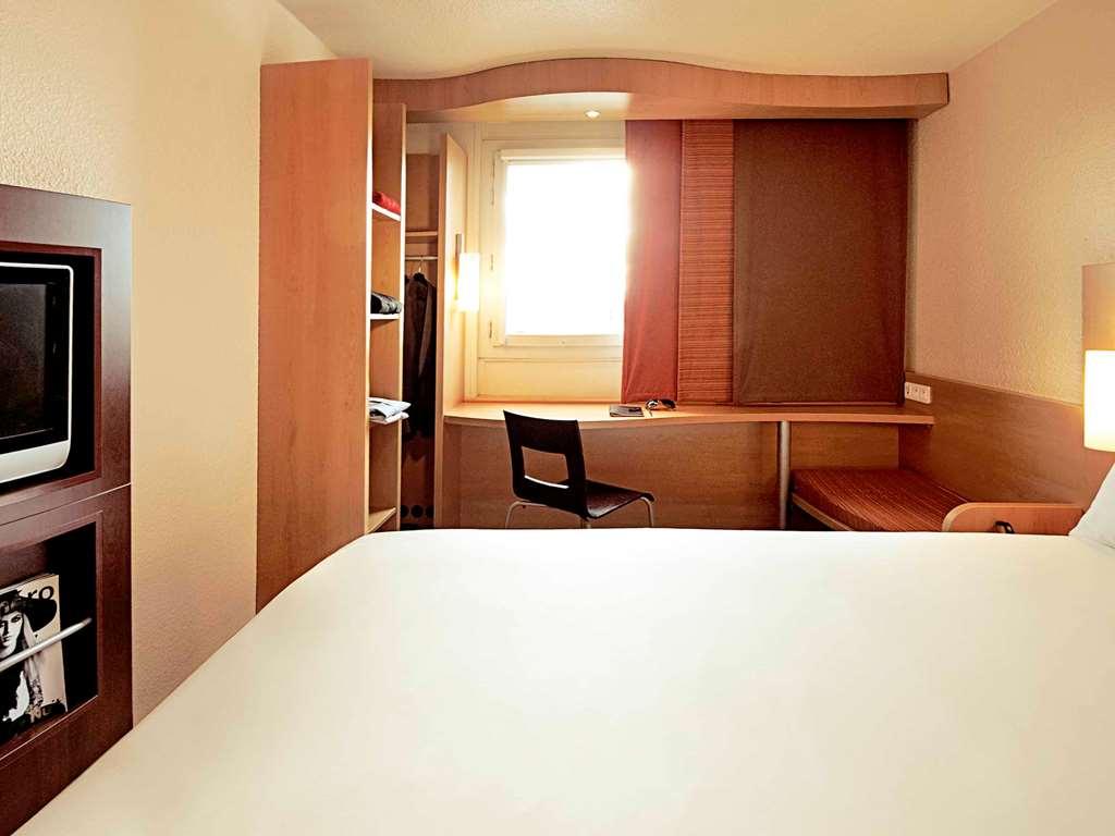 Ibis Pontarlier Hotell Rum bild